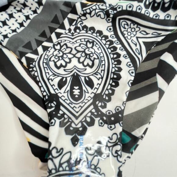 Becca Size X-Small Green Printed Reversible Hipster Swim Bottom Separates - Picture 6 of 15